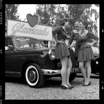 Glam cabs girls at Goodwood Revival