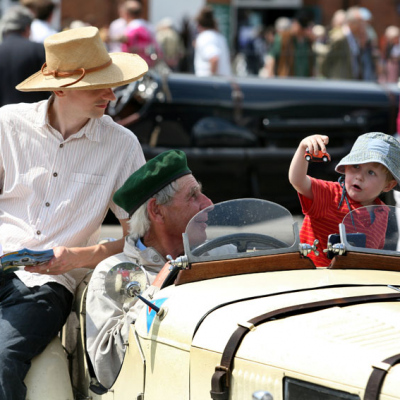 Three generations of car lovers