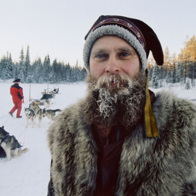 Finnish Husky handler